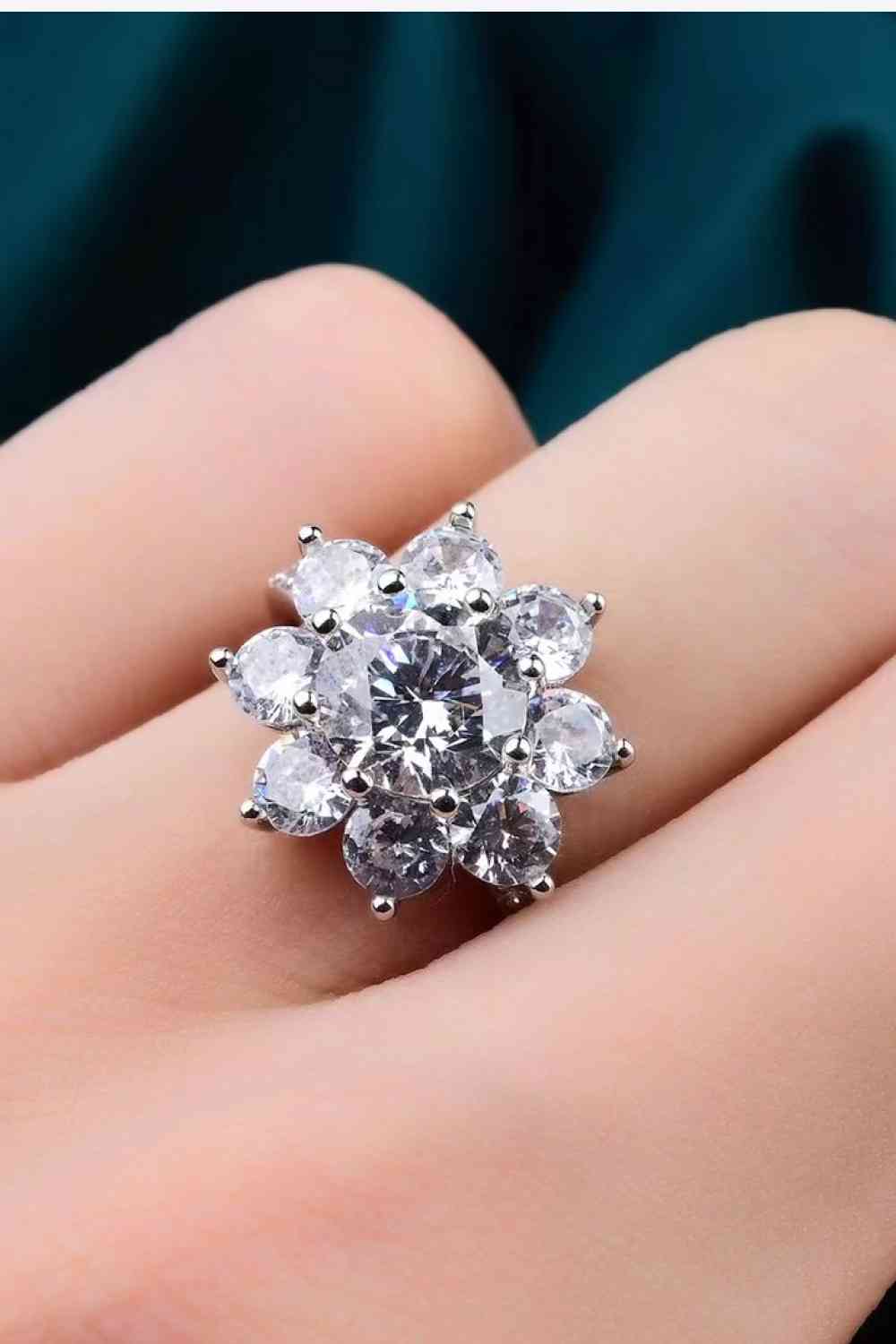 1 Carat Moissanite Flower Ring - lolaluxeshop