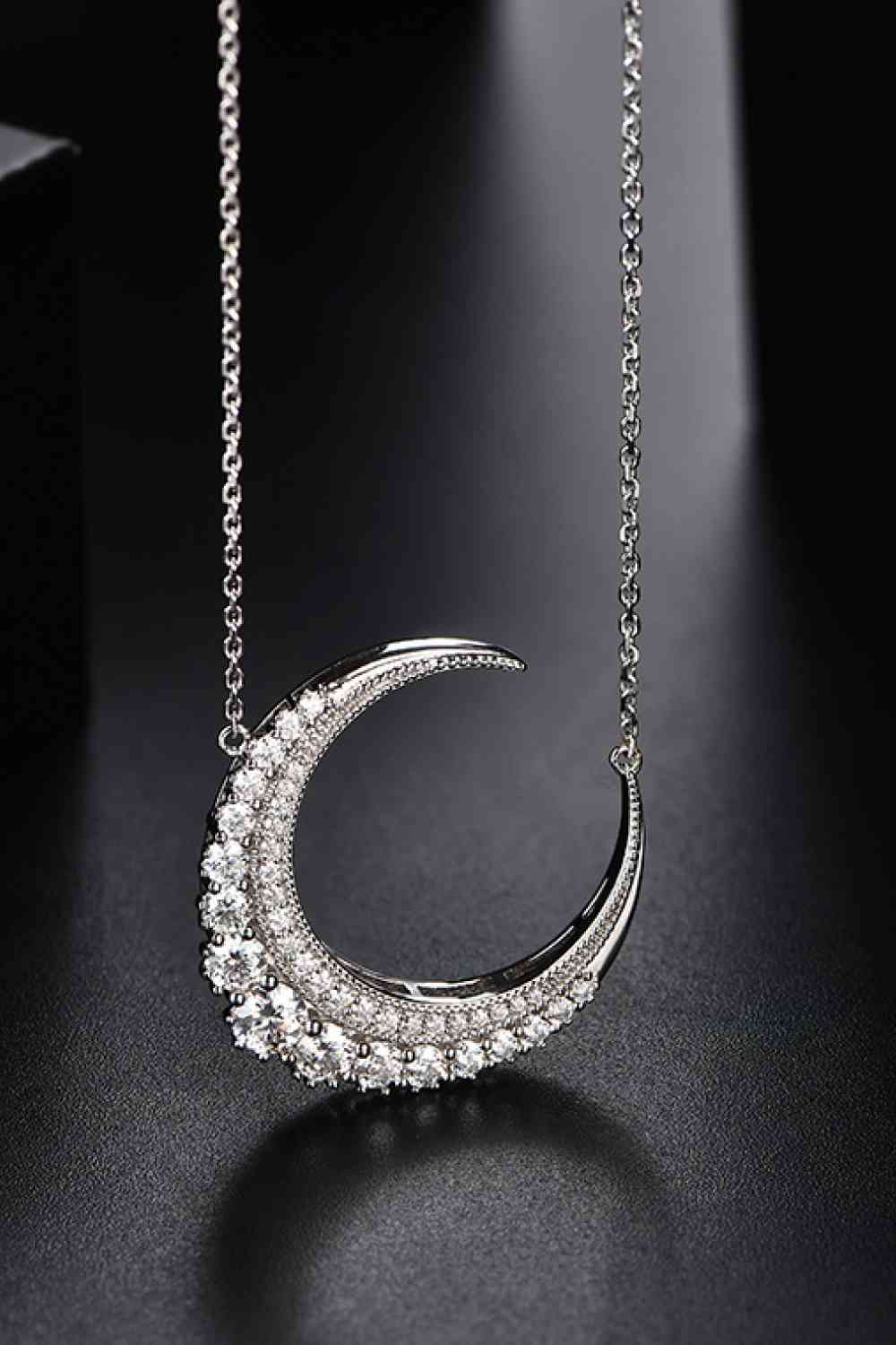 1.8 Carat Moissanite Crescent Moon Shape Pendant Necklace - lolaluxeshop