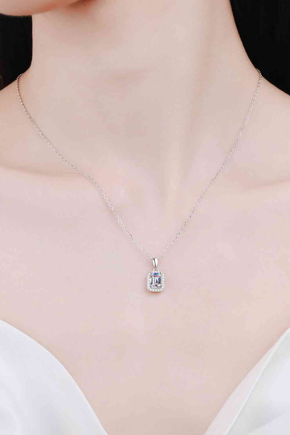 Square Moissanite Pendant Chain Necklace - lolaluxeshop