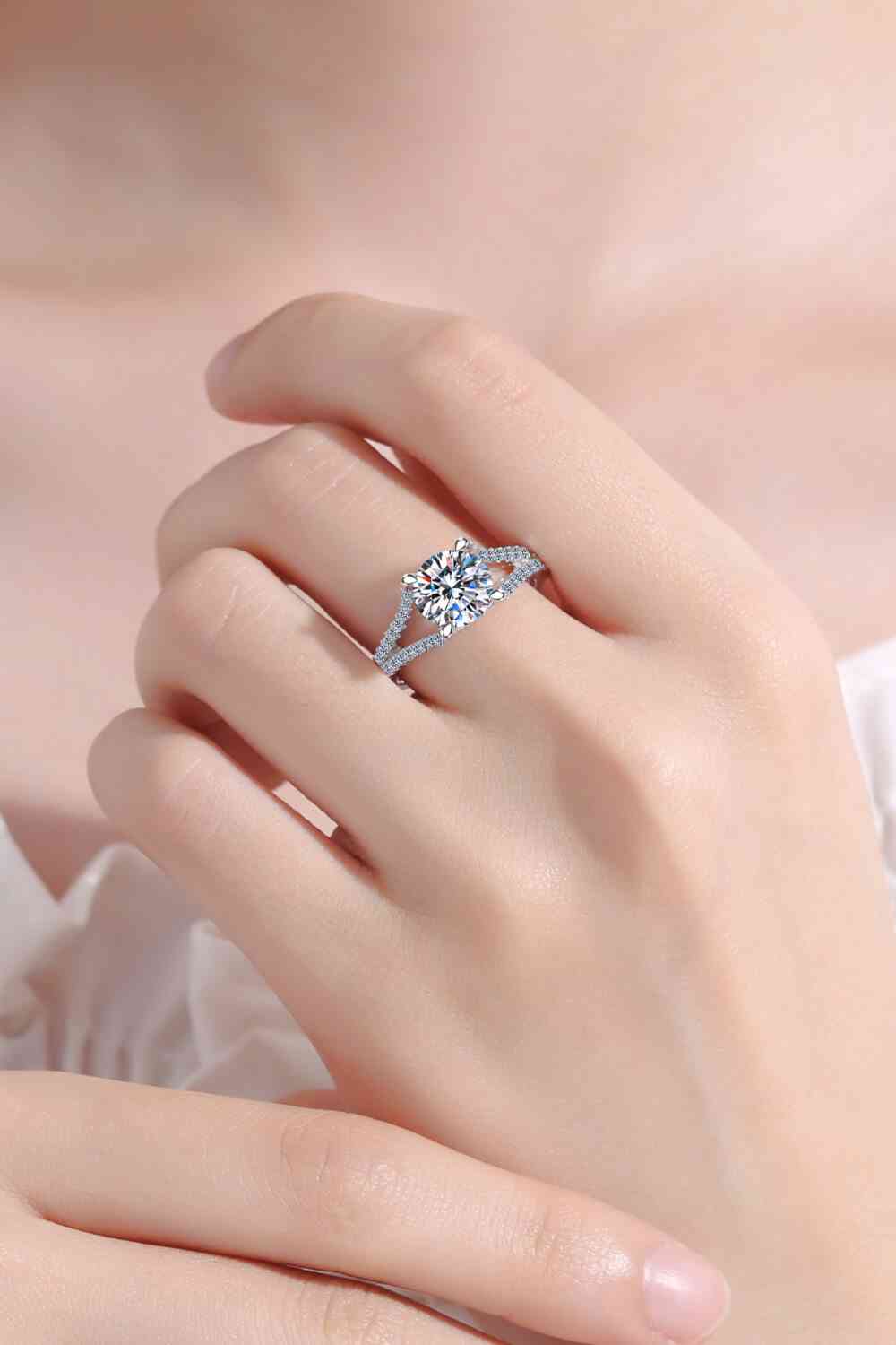 Stylish Moissanite Sterling Silver Ring - lolaluxeshop