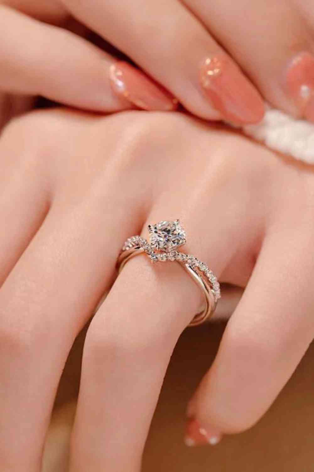 Bold Beauty 1 Carat Moissanite Heart-Shaped Ring - lolaluxeshop