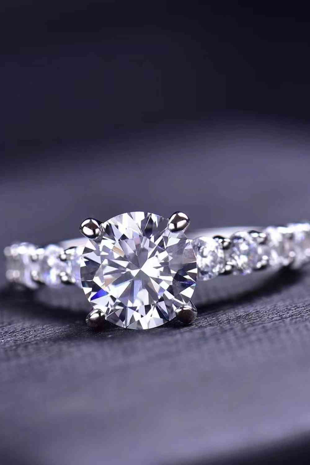 2 Carat 4-Prong Moissanite Ring - lolaluxeshop