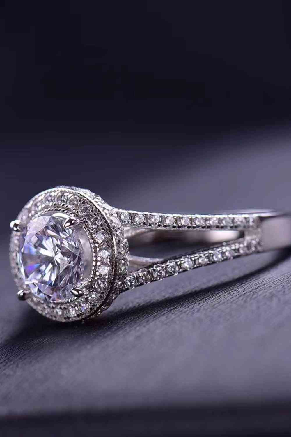 Shiny and Chic 1 Carat Moissanite Ring - lolaluxeshop