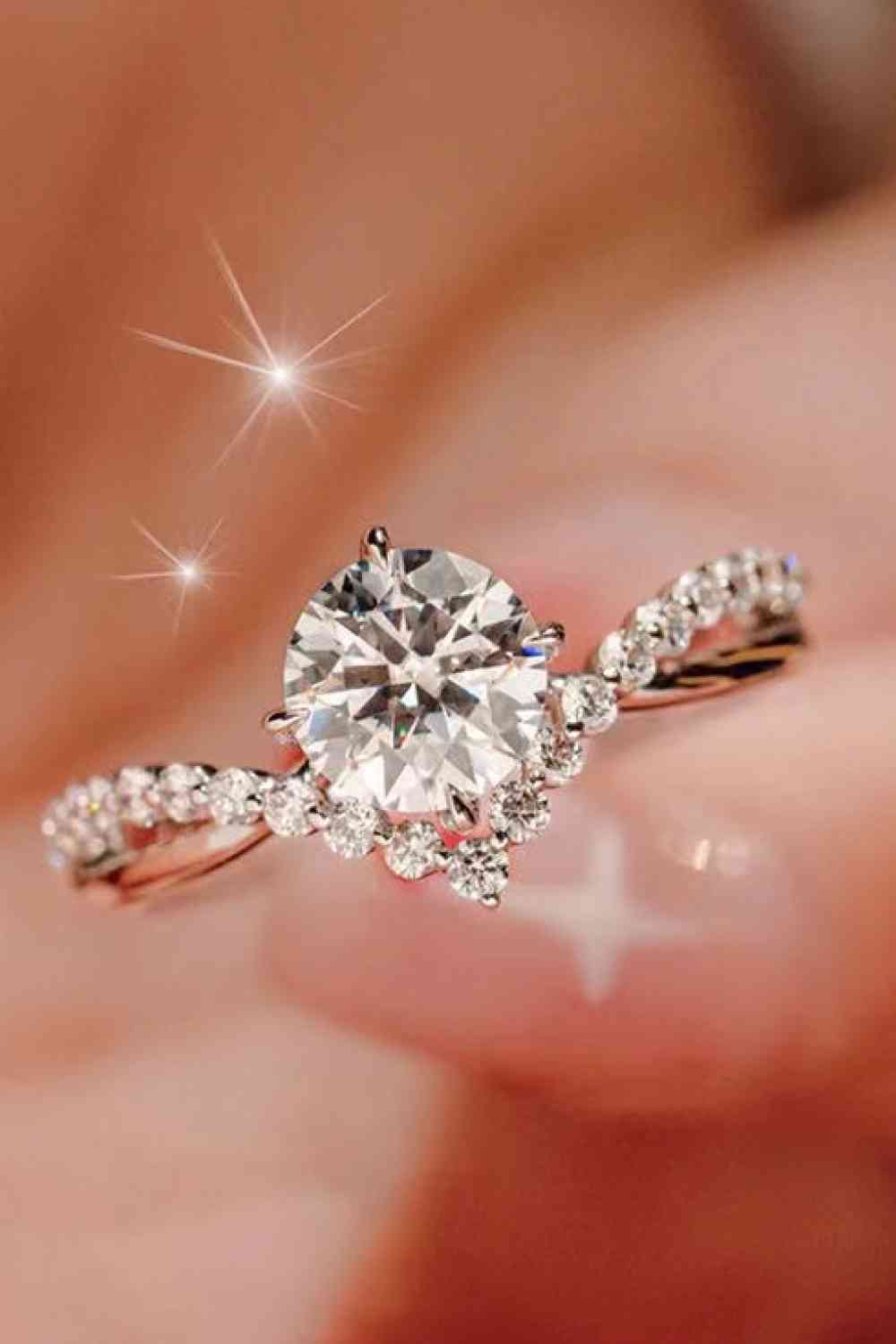 Bold Beauty 1 Carat Moissanite Heart-Shaped Ring - lolaluxeshop