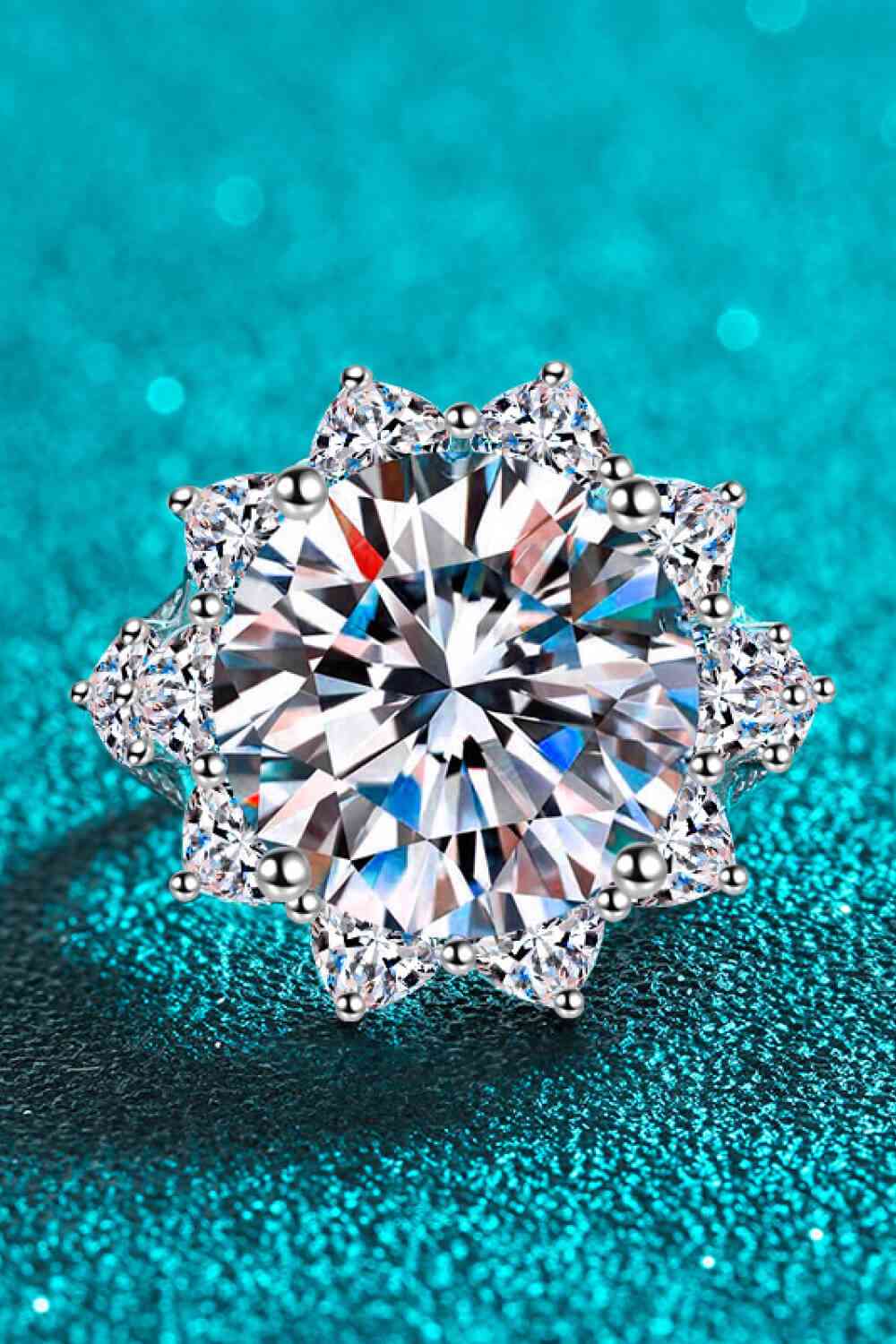 10 Carat Moissanite Flower-Shaped Ring - lolaluxeshop