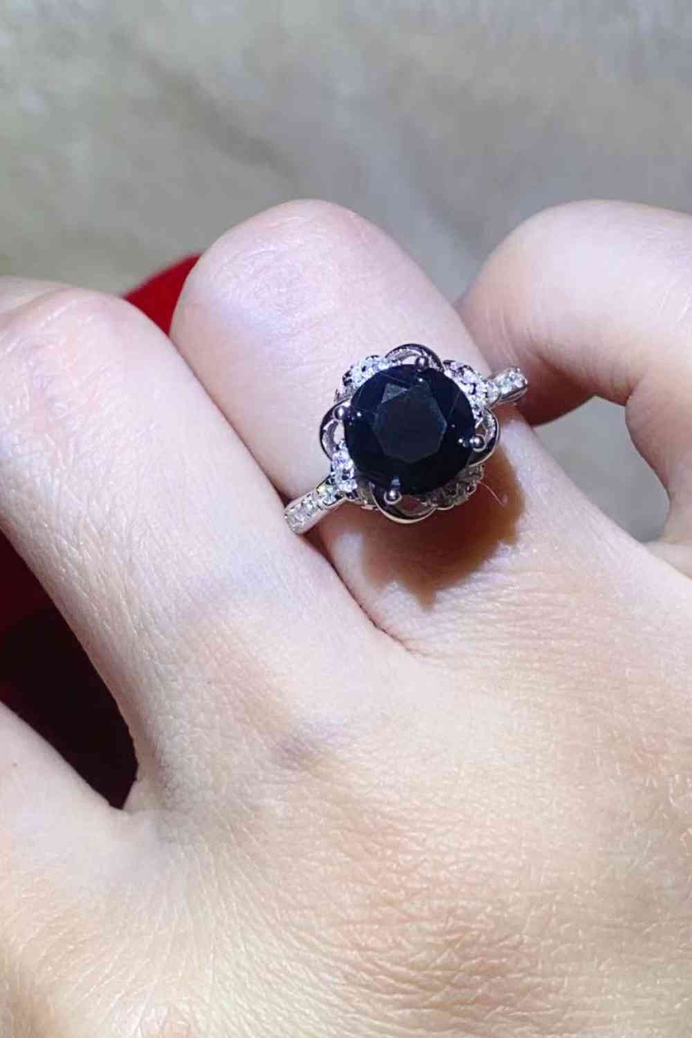 2 Carat Black Moissanite Floral Ring - lolaluxeshop