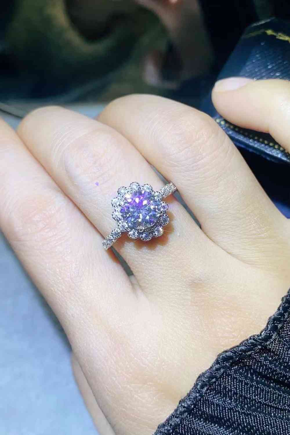 1.5 Carat Moissanite Floral-Shaped Cluster Ring - lolaluxeshop