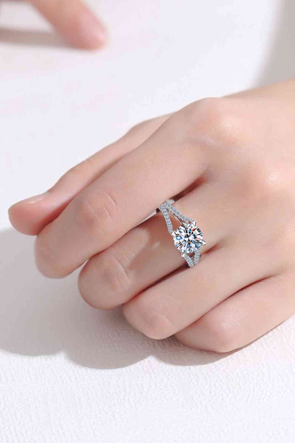 Stylish Moissanite Sterling Silver Ring - lolaluxeshop