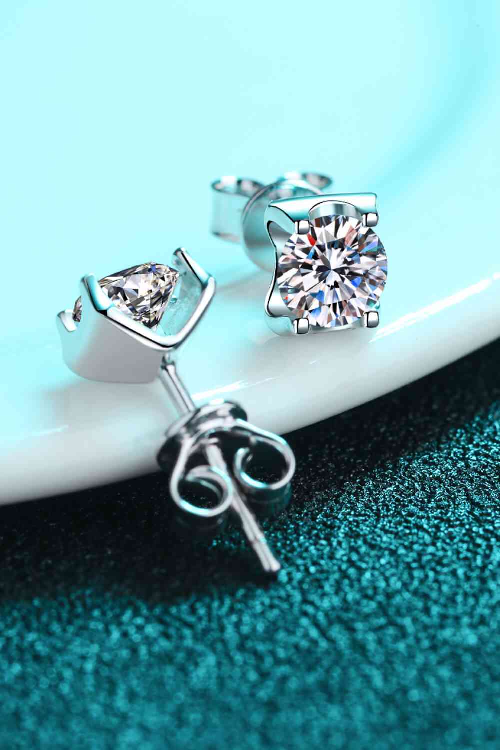 Weekend Meetup Moissanite Stud Earrings - lolaluxeshop