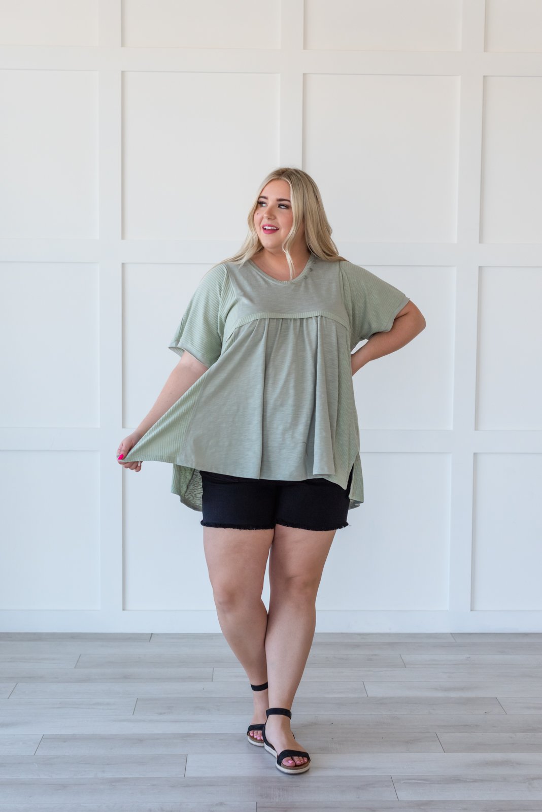 Focus on the Good Button Top - LOLA LUXE