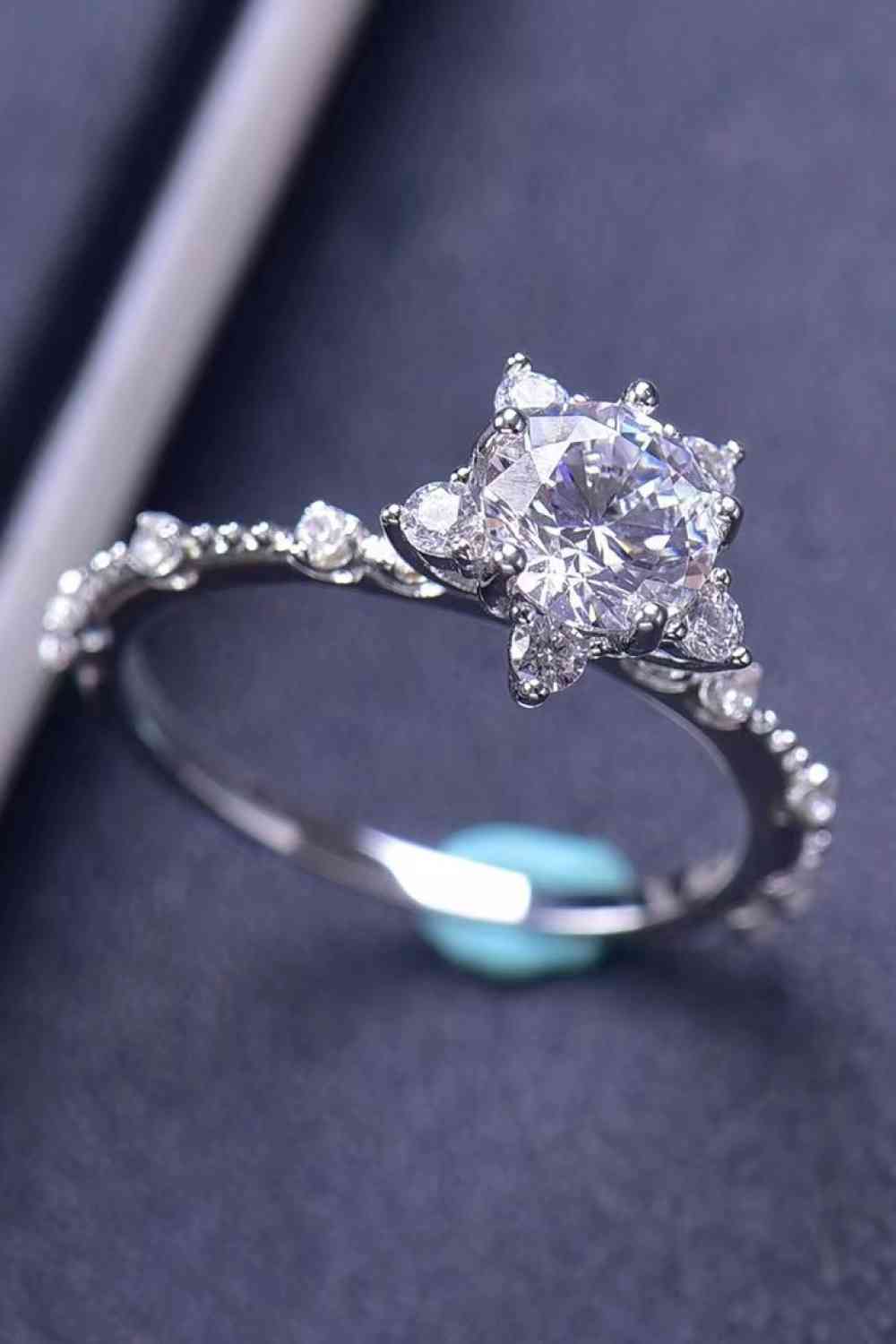 1 Carat Moissanite 6-Prong Ring - lolaluxeshop