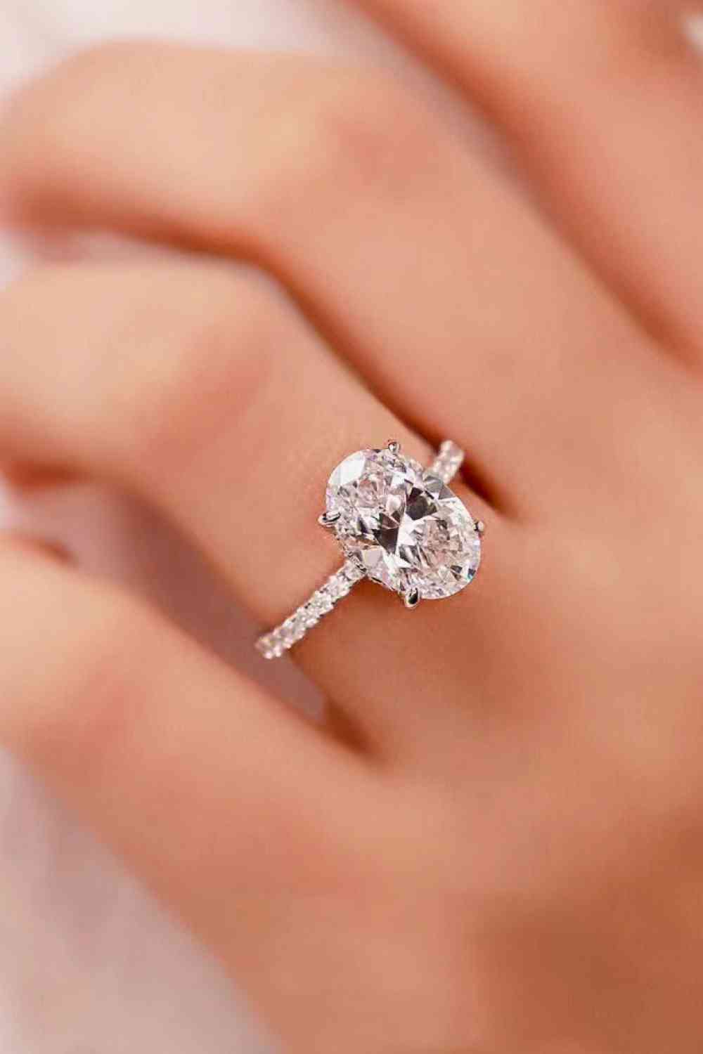 Platinum-Plated Side Stone 2 Carat Moissanite Ring - lolaluxeshop