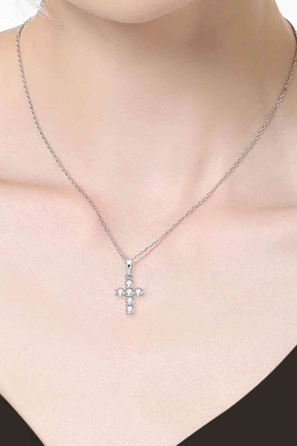 925 Sterling Silver Cross Moissanite Pendant Necklace - lolaluxeshop