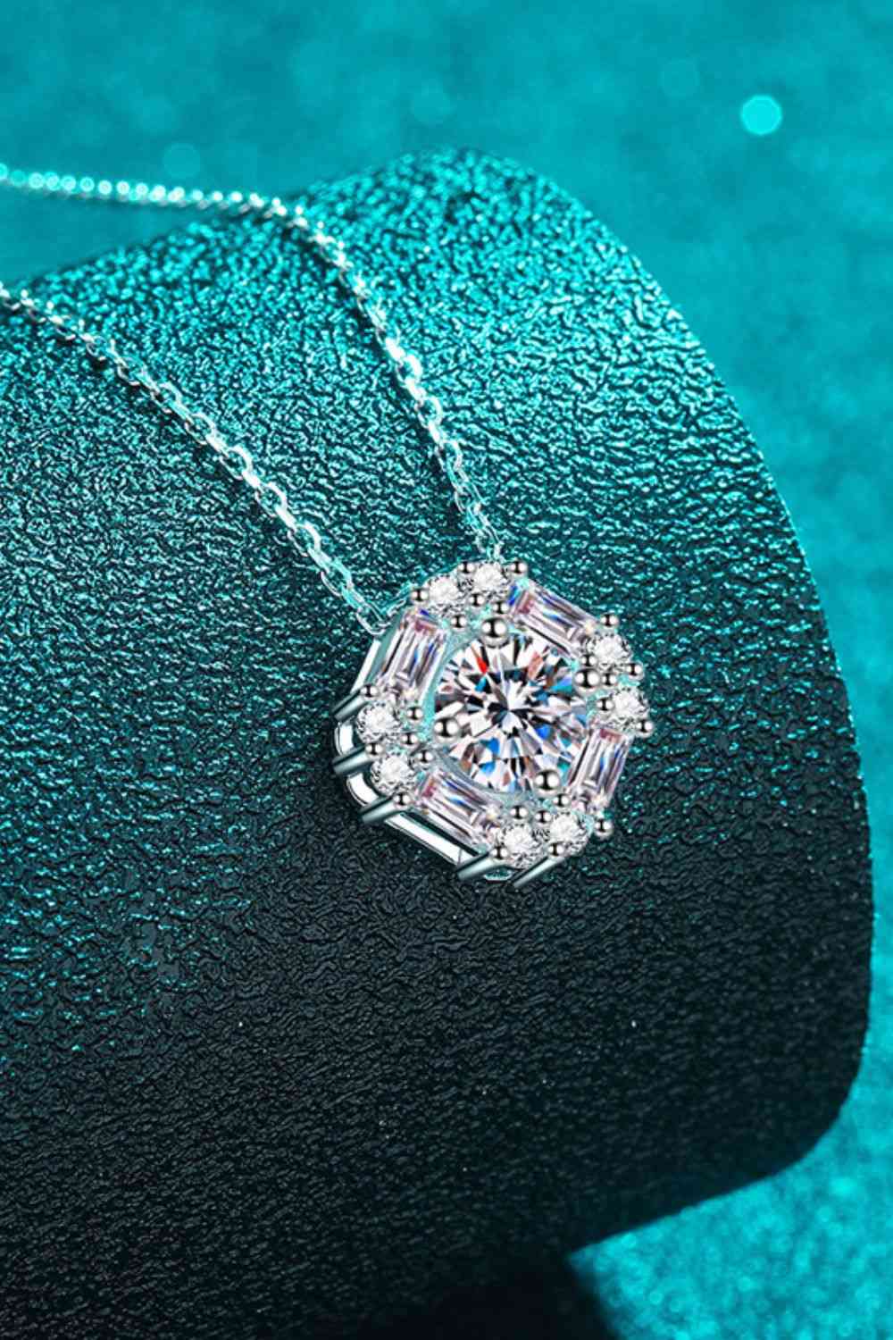 Geometric Moissanite Pendant Chain Necklace - lolaluxeshop