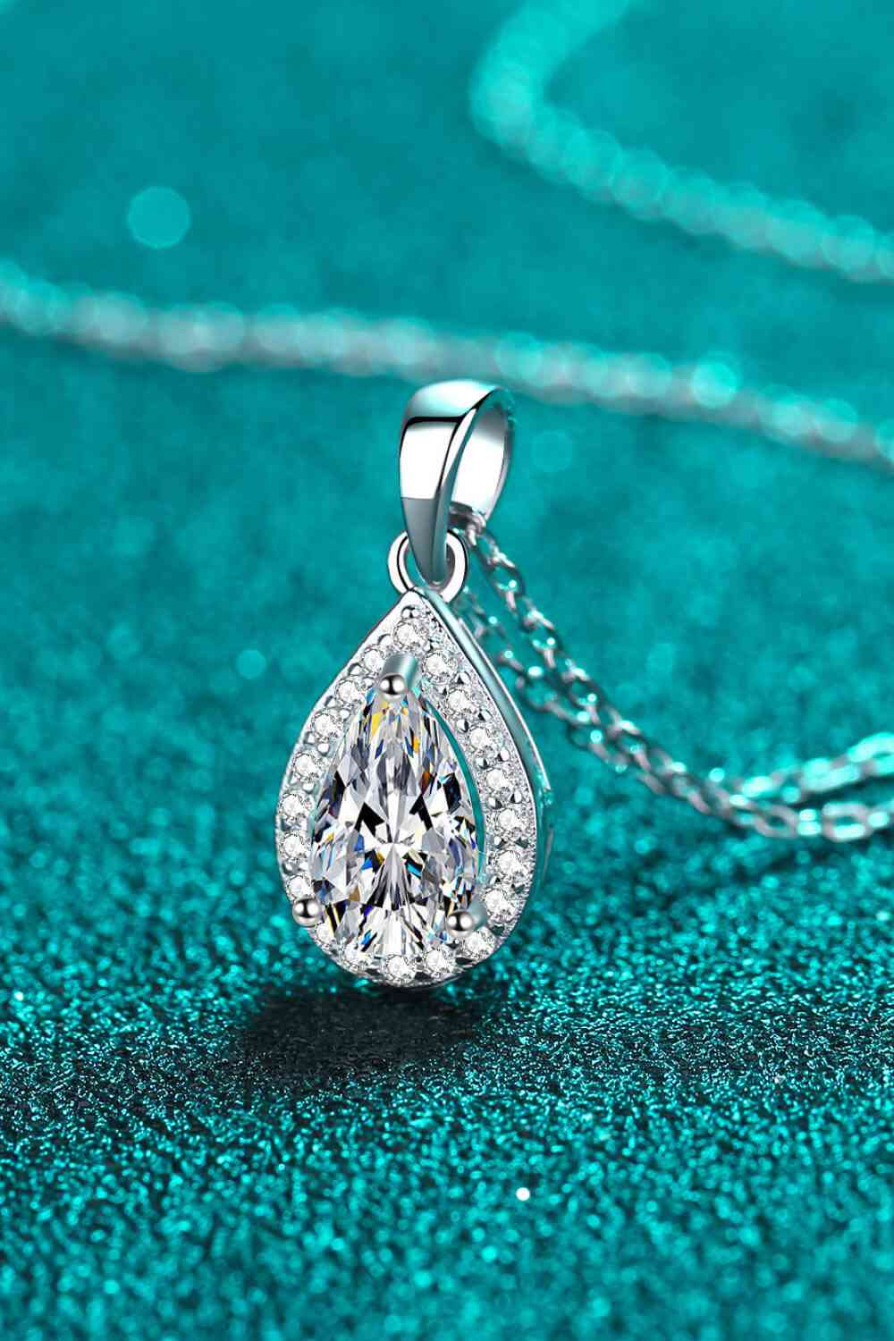 Moissanite Teardrop Pendant Necklace - lolaluxeshop