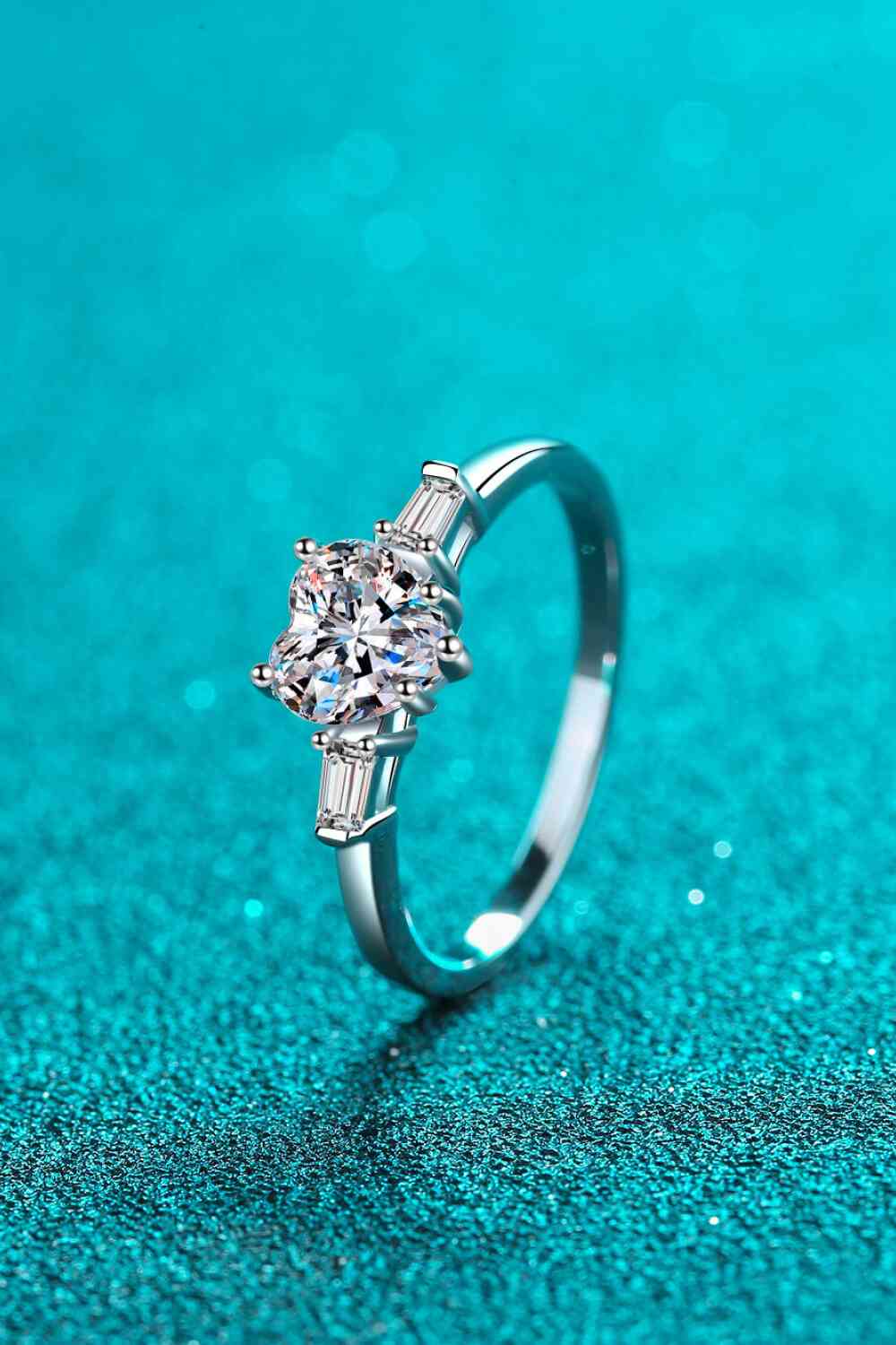 1.2 Carat Moissanite Heart Ring - lolaluxeshop