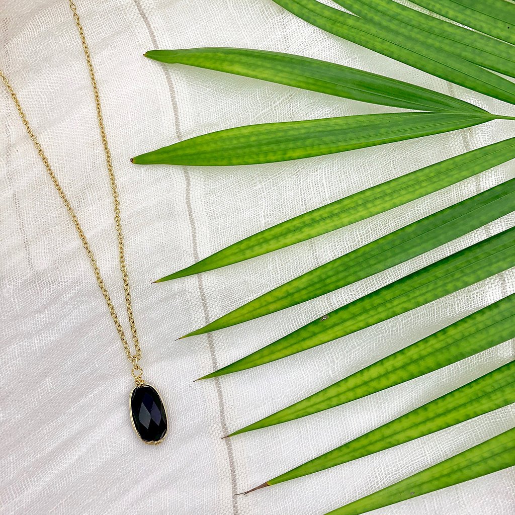 Black Quartz Pendant Necklace - LOLA LUXE