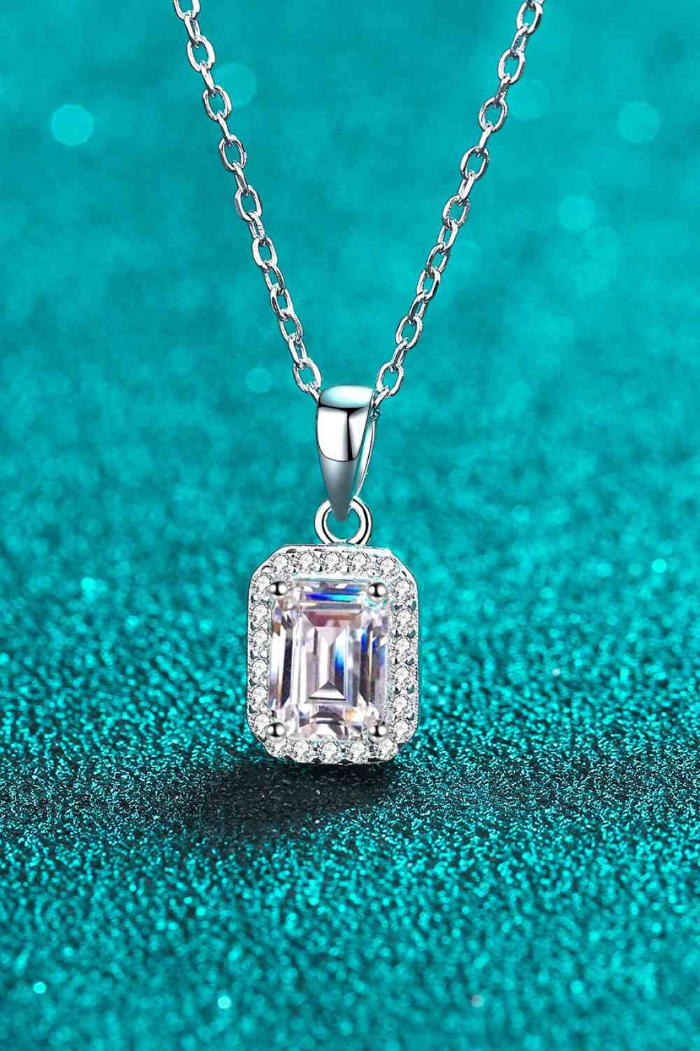 Square Moissanite Pendant Chain Necklace - lolaluxeshop