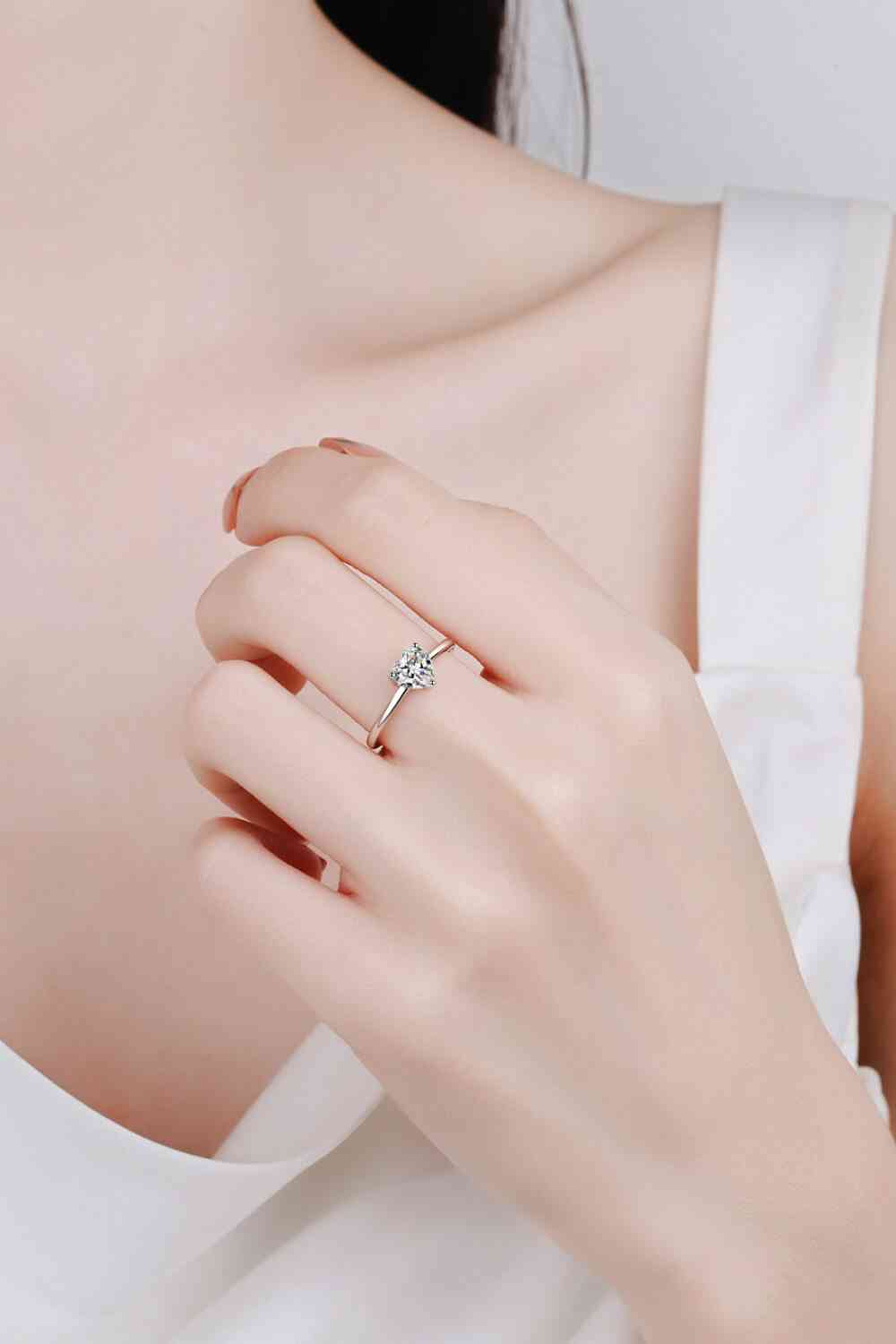 925 Sterling Silver Heart-Shaped Moissanite Solitaire Ring - lolaluxeshop