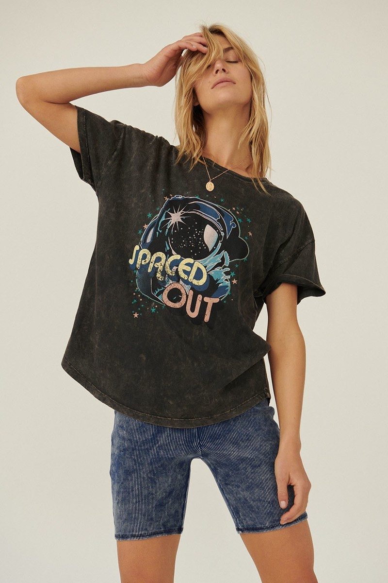 A Mineral Washed Graphic T-shirt - LOLA LUXE