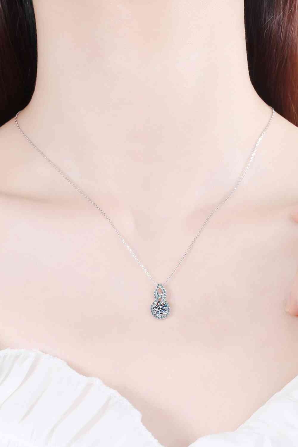 1 Carat Moissanite Pendant Necklace - lolaluxeshop