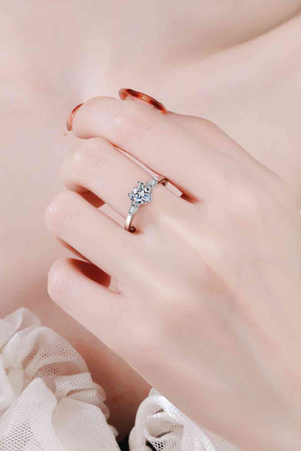 1.2 Carat Moissanite Heart Ring - lolaluxeshop