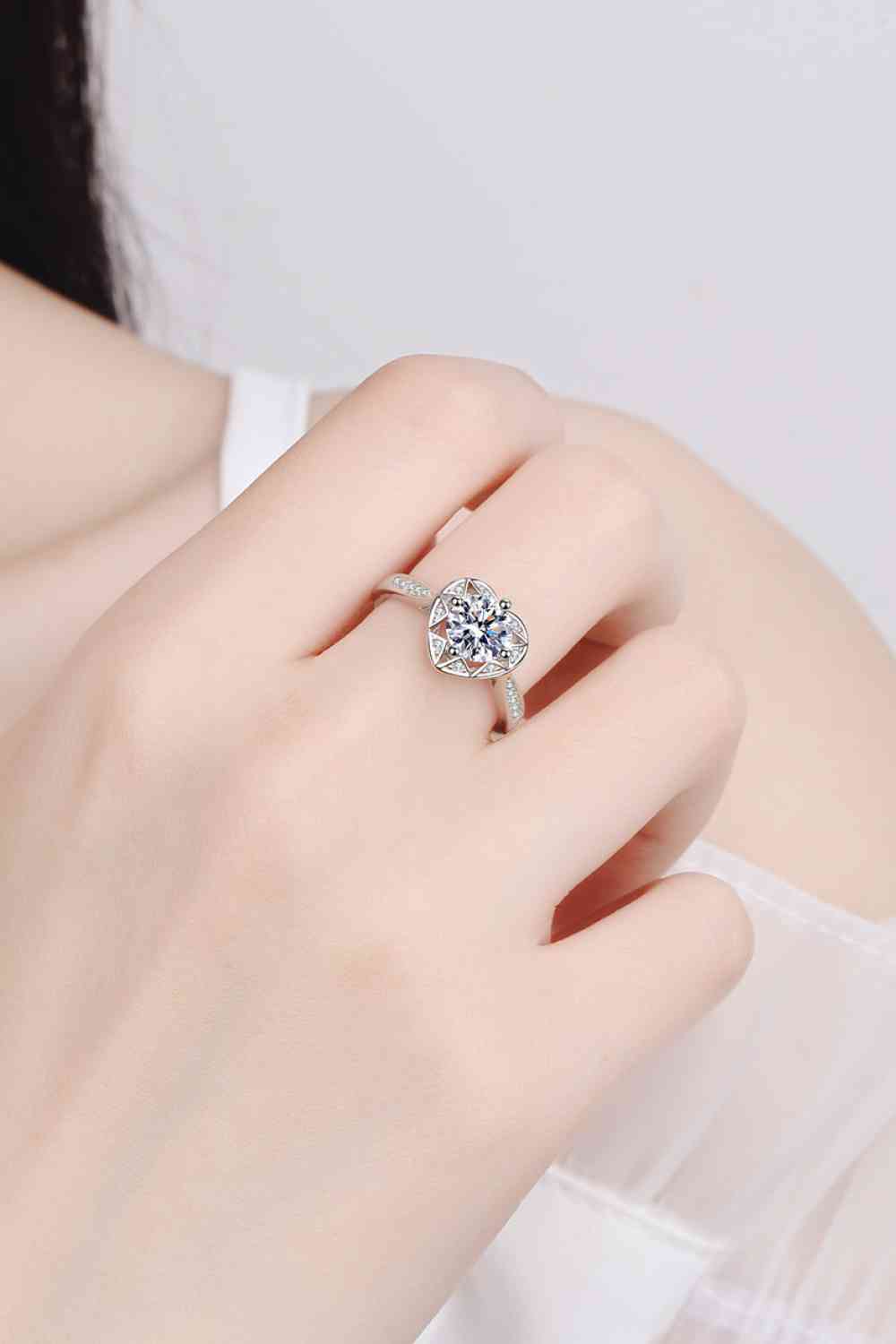 Moissanite Heart Ring - lolaluxeshop