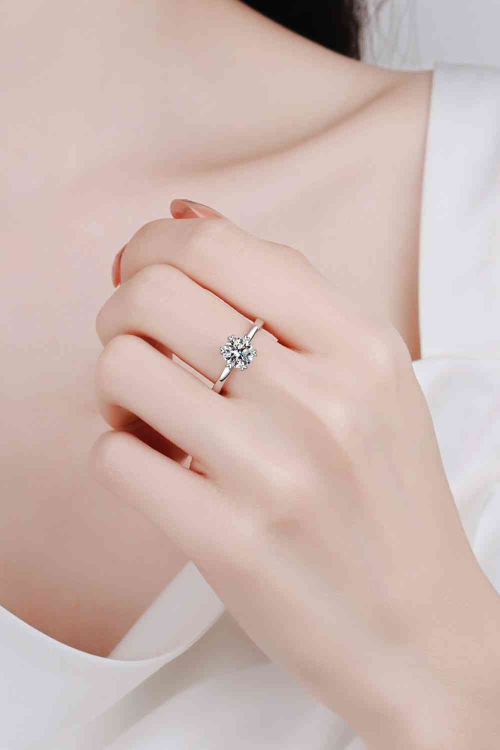 Pleasant Surprise 925 Sterling Silver 1 Carat Moissanite Ring - lolaluxeshop