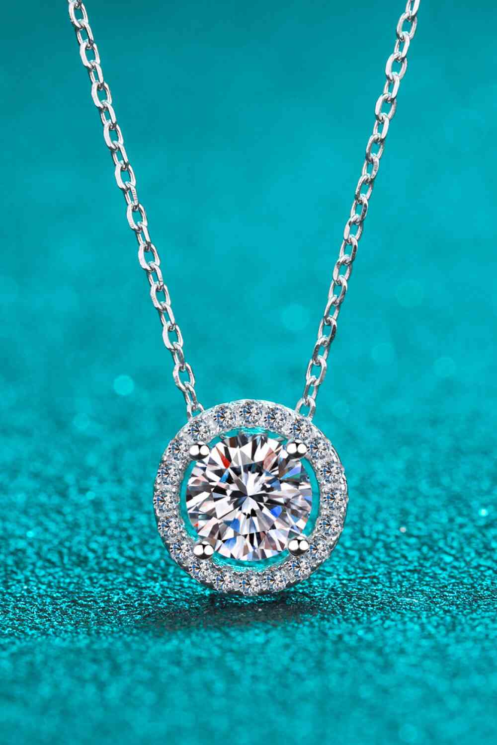 1 Carat Moissanite Round Pendant Chain Necklace - lolaluxeshop