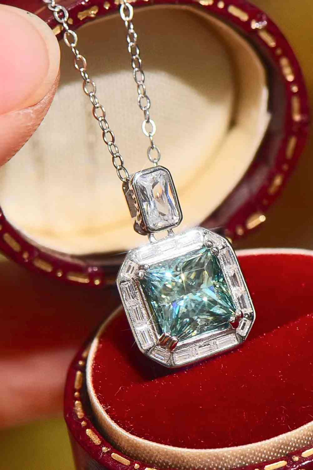 2 Carat Moissanite Square Pendant Necklace - lolaluxeshop