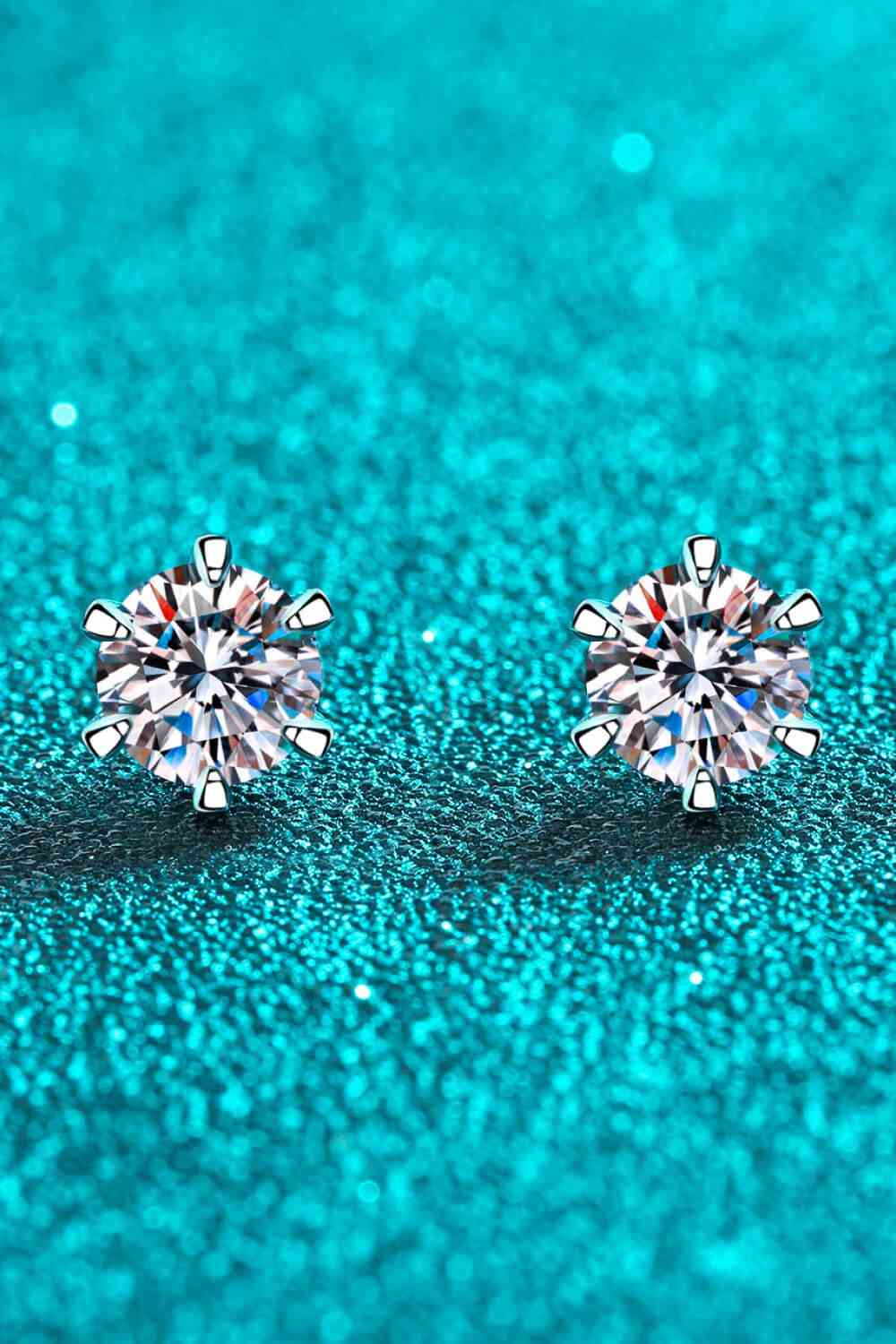 Inlaid Moissanite Stud Earrings - lolaluxeshop