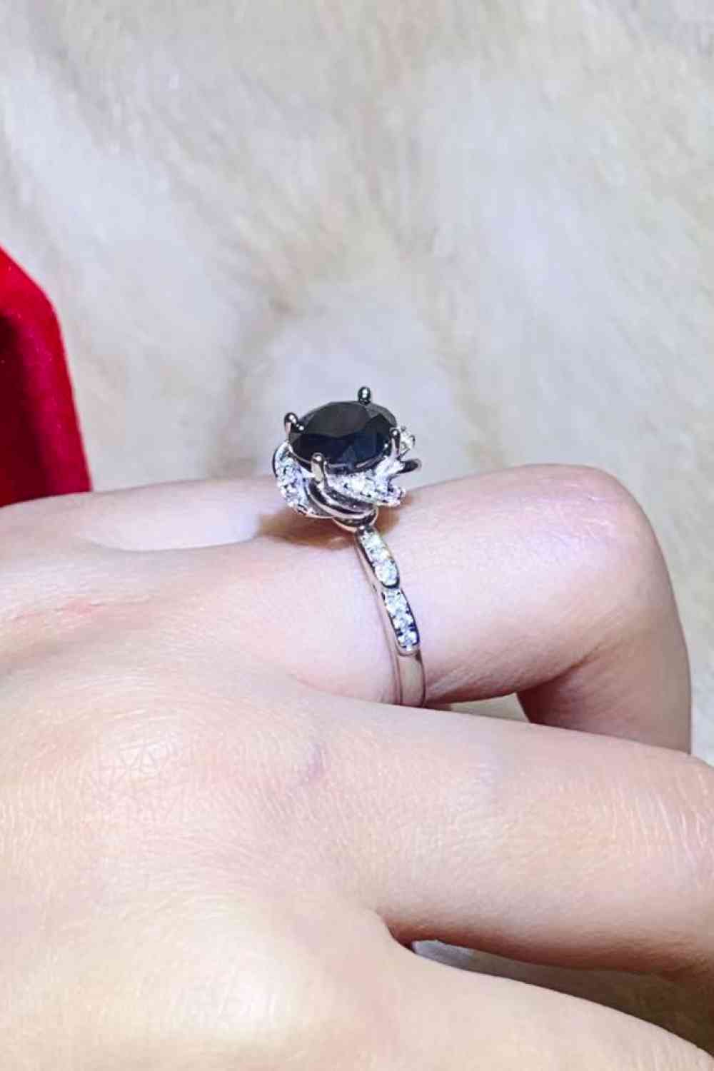 2 Carat Black Moissanite Floral Ring - lolaluxeshop