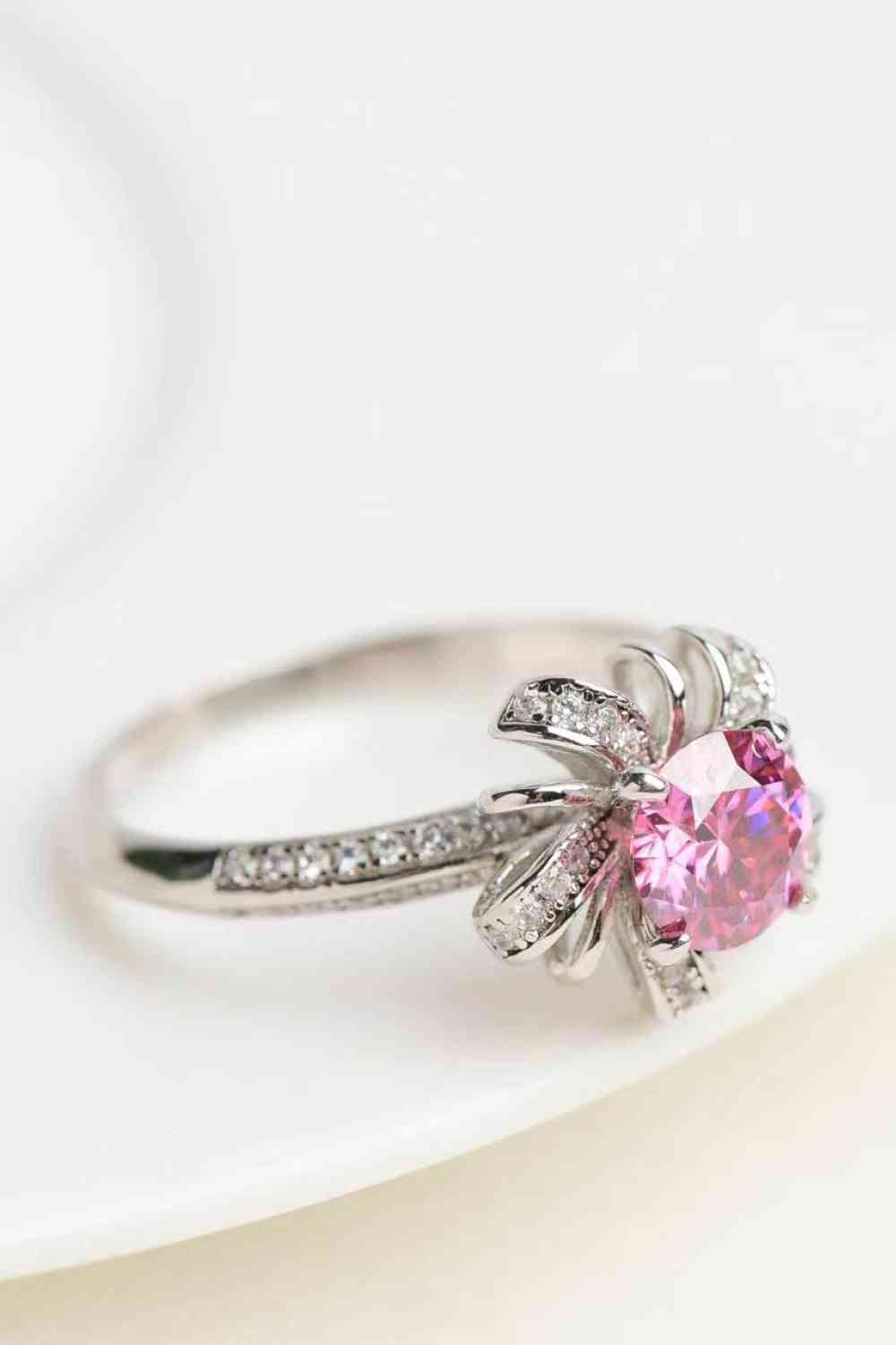 1 Carat Moissanite Flower-Shaped Ring - lolaluxeshop