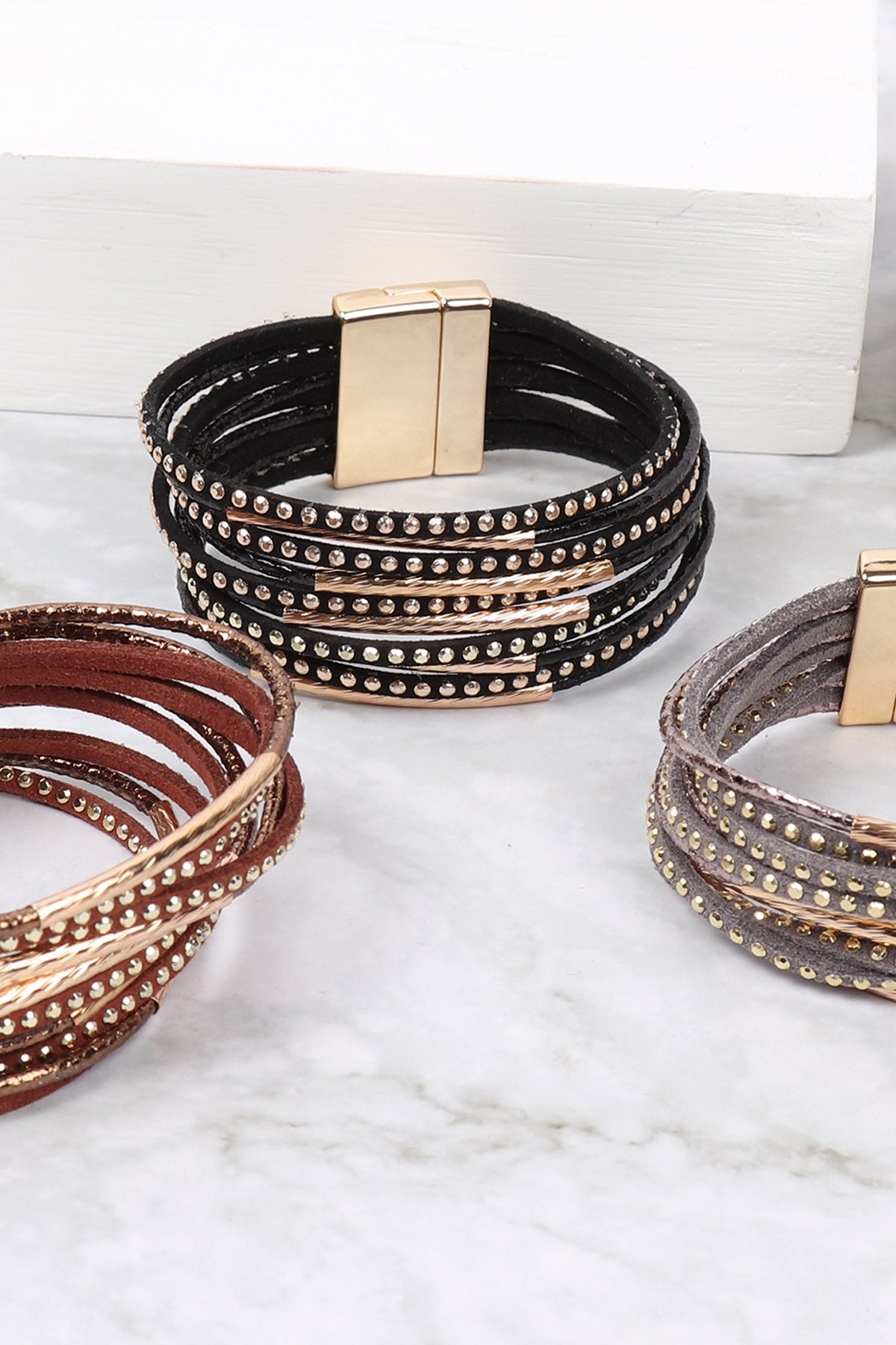 Hdb3067 - Multiline Leather Magnetic Bracelet - LOLA LUXE