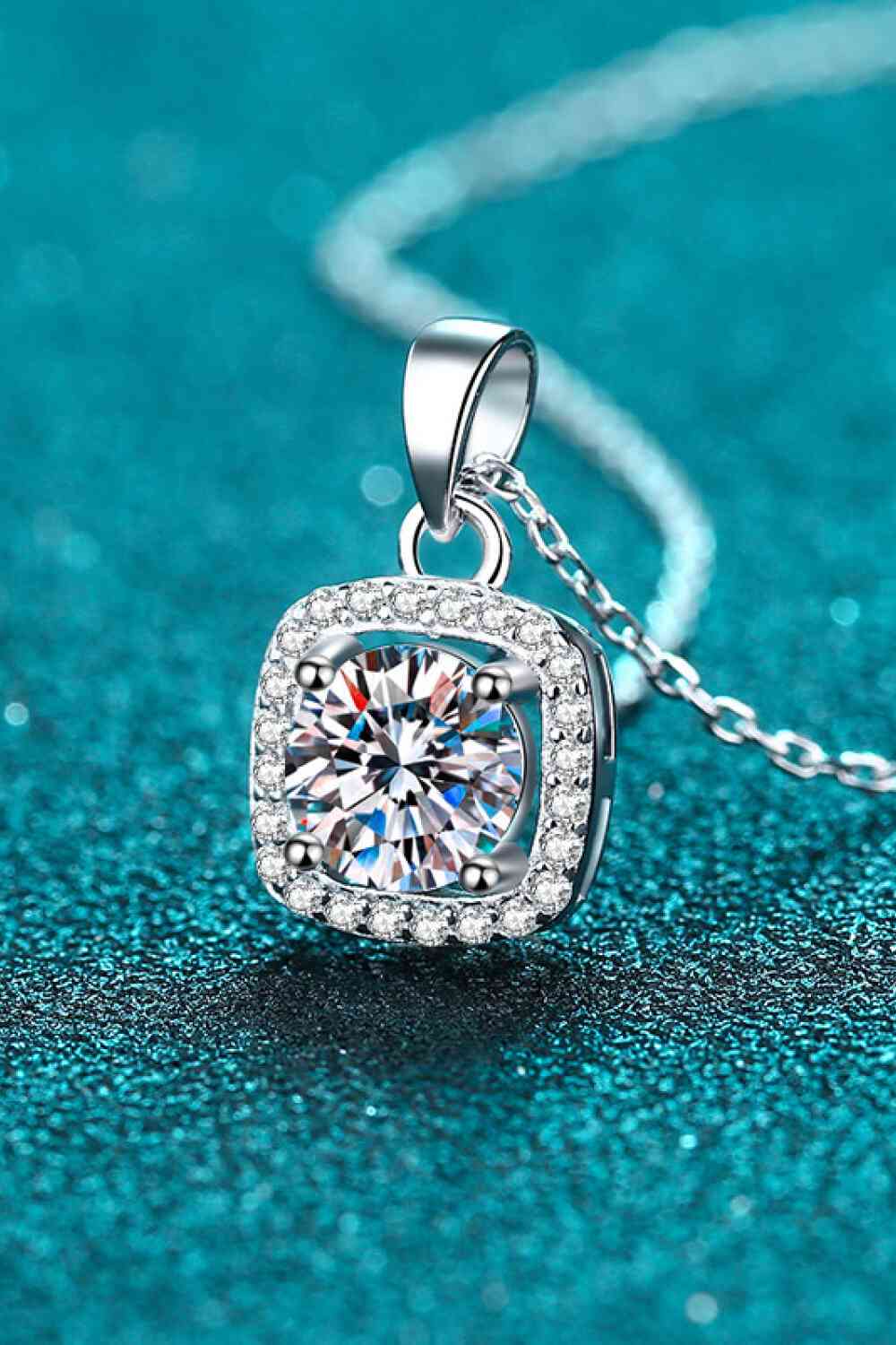 Moissanite Square Pendant Chain Necklace - lolaluxeshop