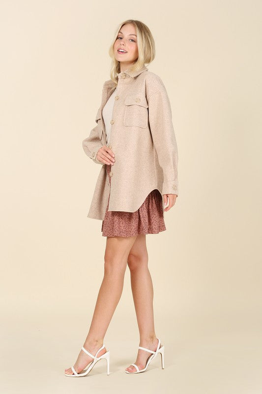 Light beige shacket with pockets - LOLA LUXE