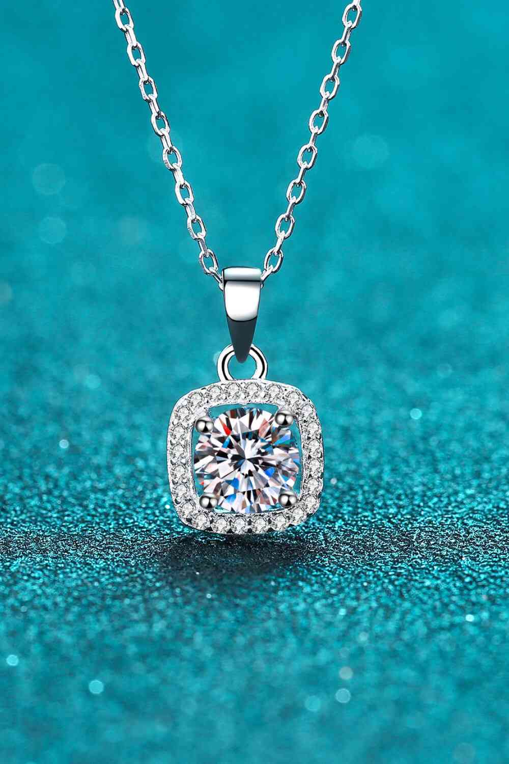 Moissanite Square Pendant Chain Necklace - lolaluxeshop