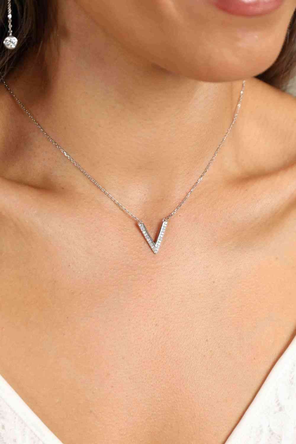 Adored Sterling Silver V Letter Pendant Necklace - lolaluxeshop