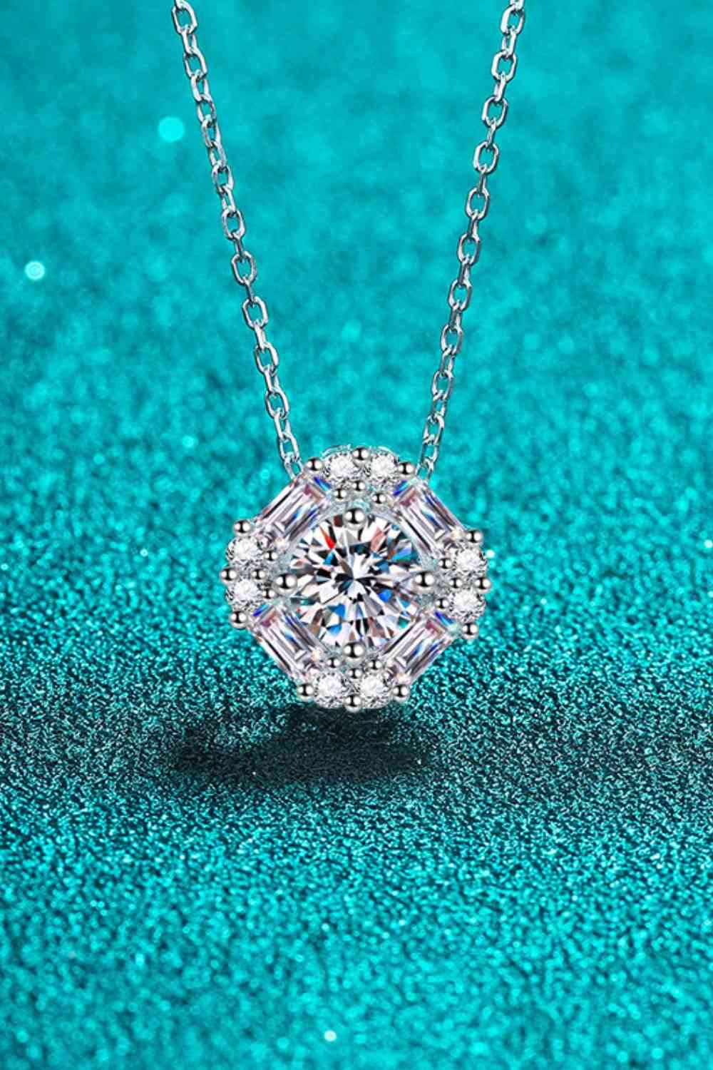 Geometric Moissanite Pendant Chain Necklace - lolaluxeshop