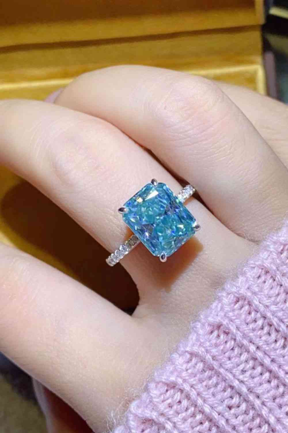 2 Carat Moissanite Ring - lolaluxeshop