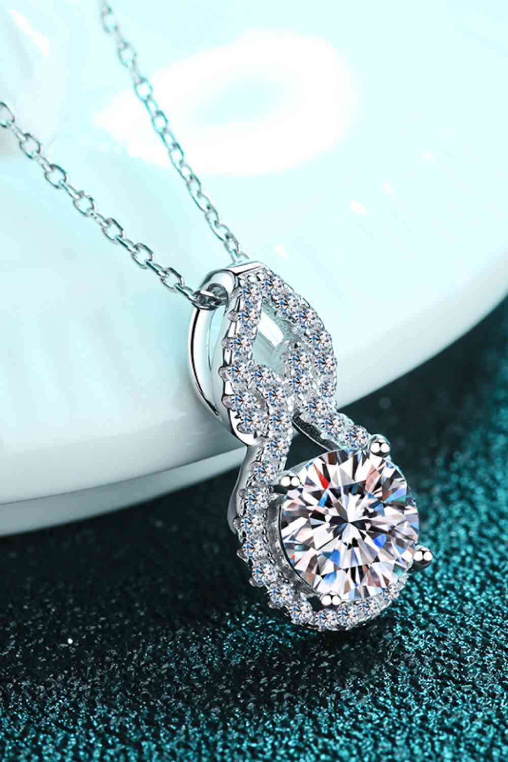 1 Carat Moissanite Pendant Necklace - lolaluxeshop