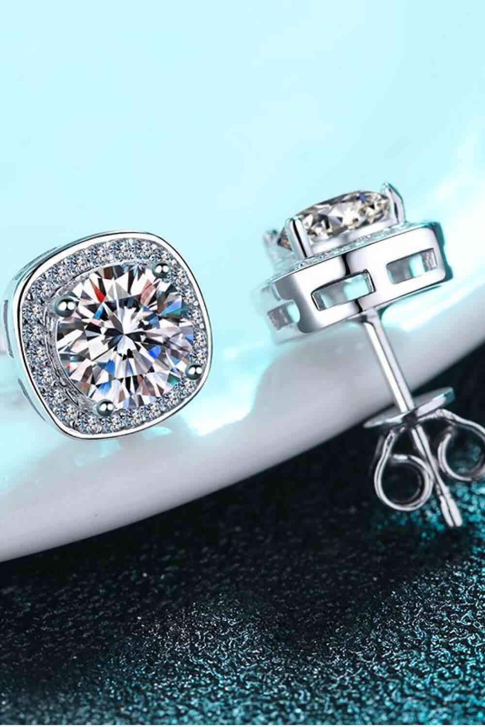 Let Me Love You 1 Carat Moissanite Stud Earrings - lolaluxeshop