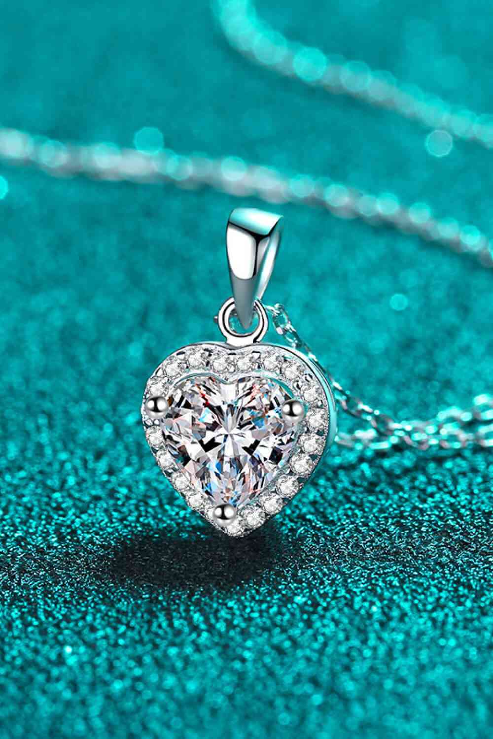 1 Carat Moissanite Heart Pendant Chain Necklace - lolaluxeshop