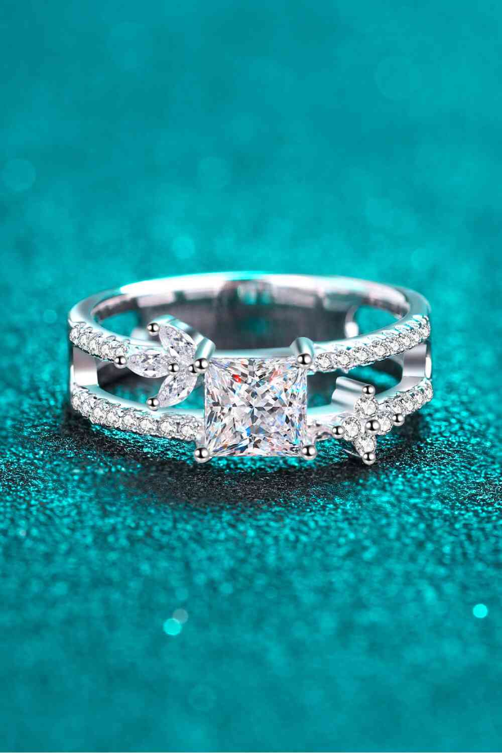 Moissanite Double Layered Ring - lolaluxeshop