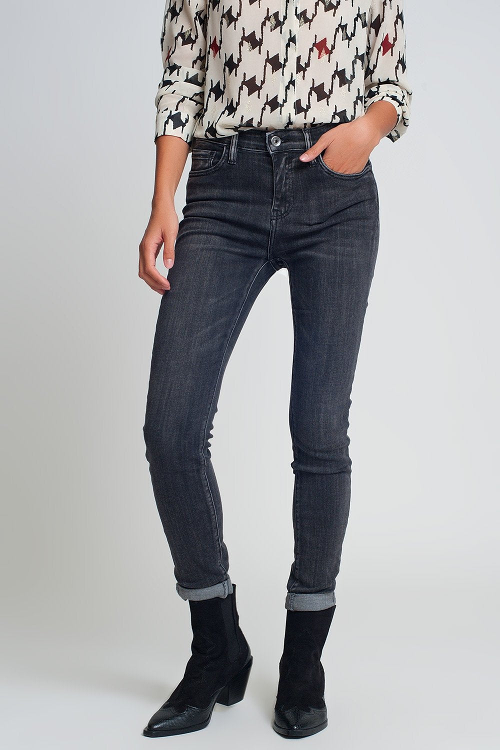 High Rise Skinny Jeans in Washed Black - LOLA LUXE