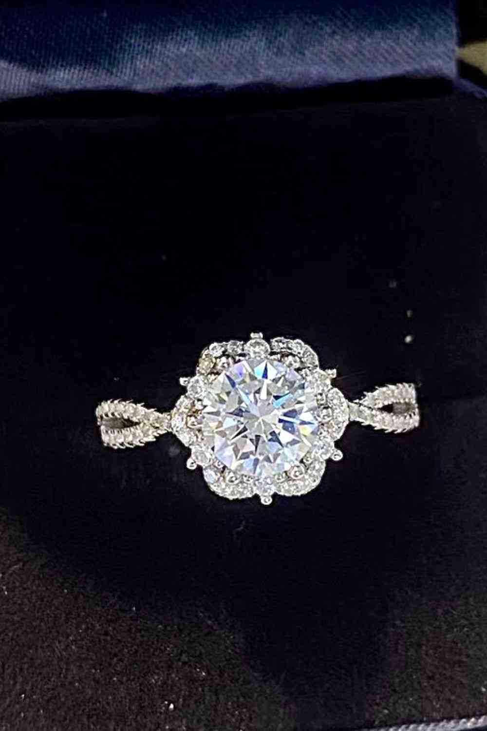 Platinum-Plated Six Prong 1 Carat Moissanite Ring - lolaluxeshop