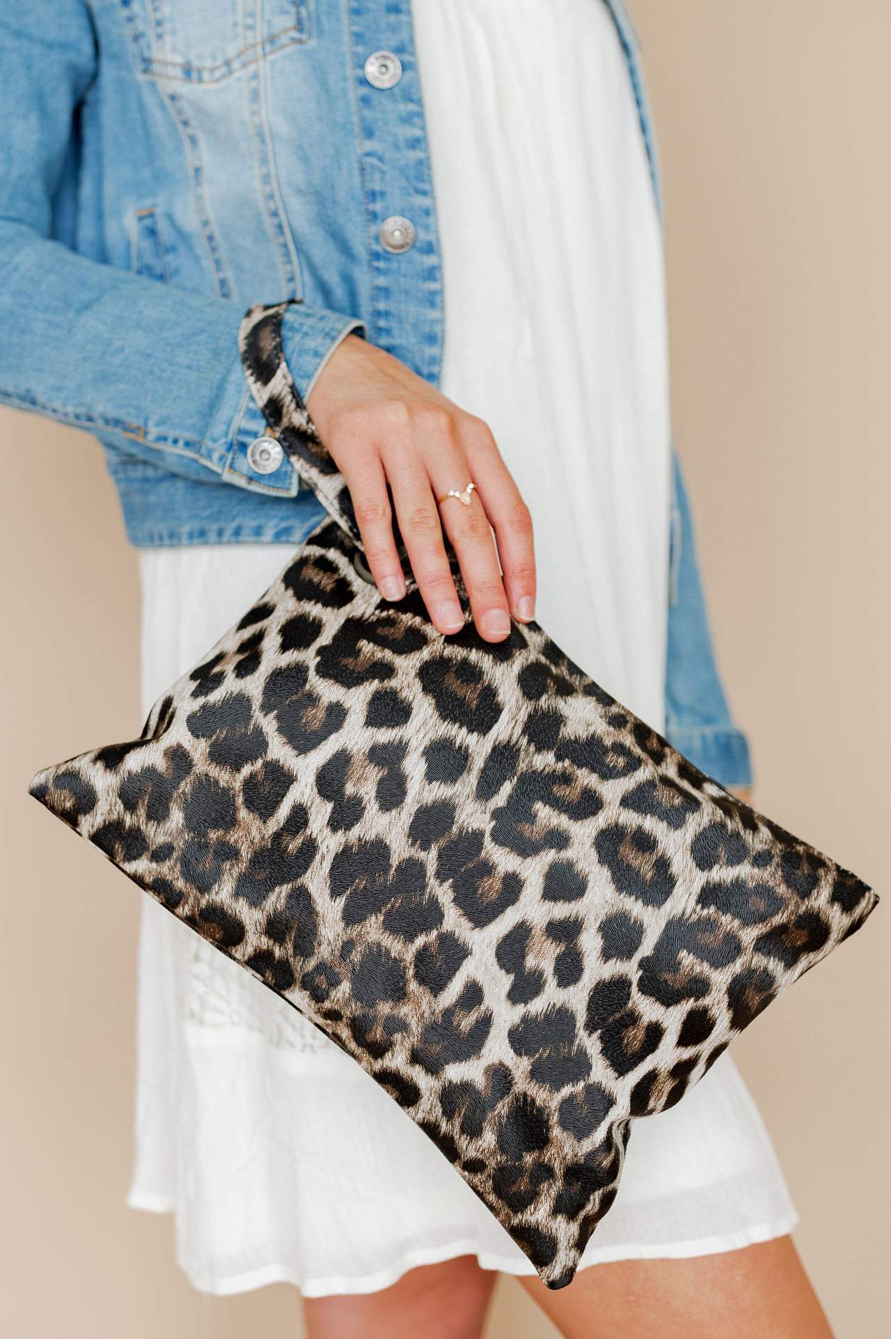 The Trendy Clutch- Leopard - LOLA LUXE