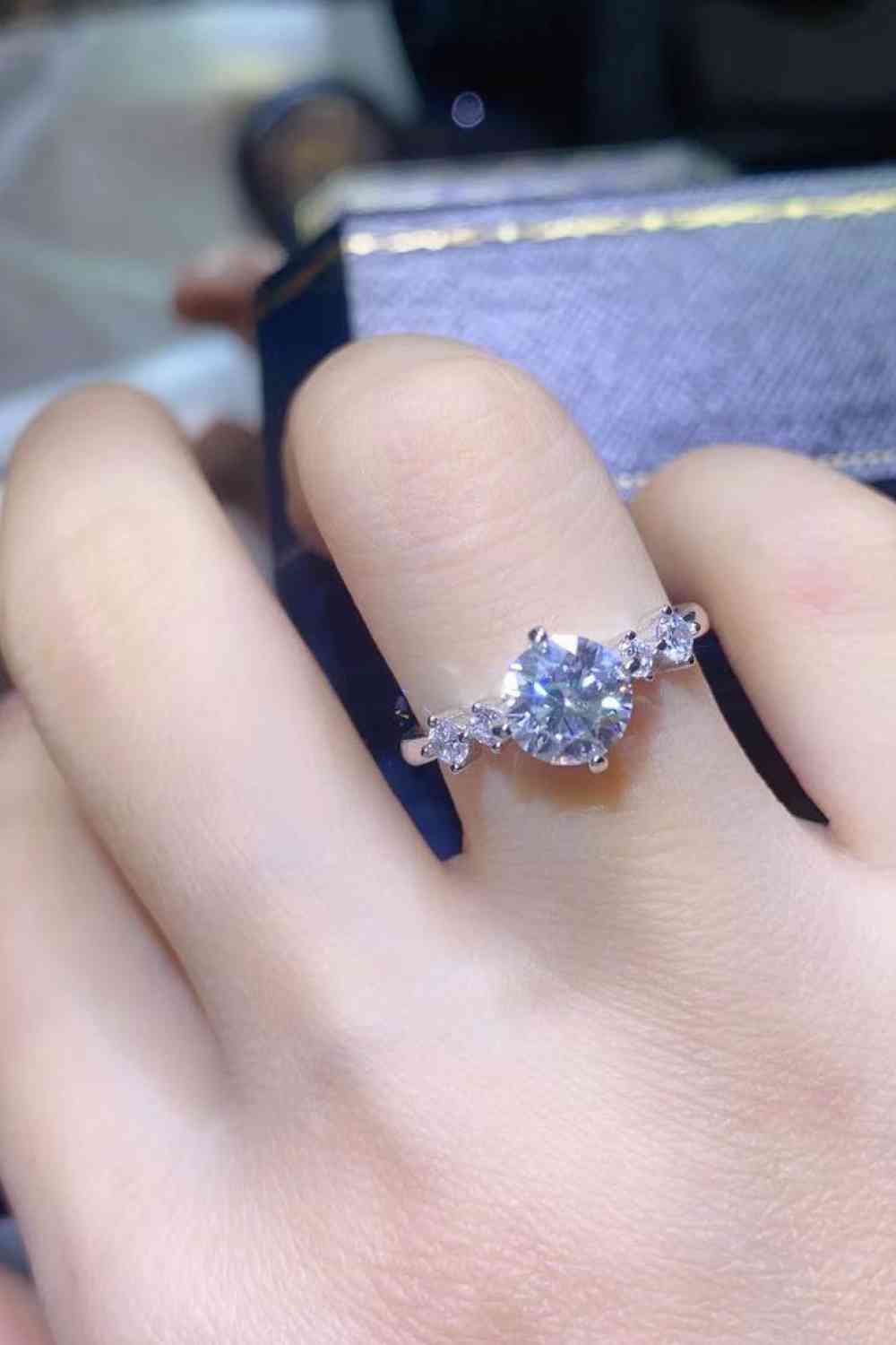 Something To See 1 Carat Moissanite Ring - lolaluxeshop