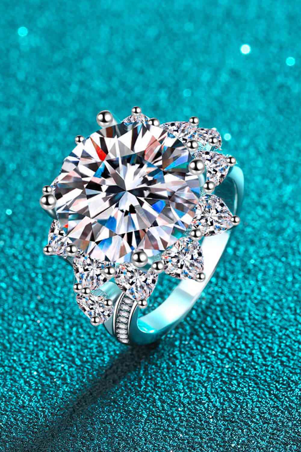 10 Carat Moissanite Flower-Shaped Ring - lolaluxeshop