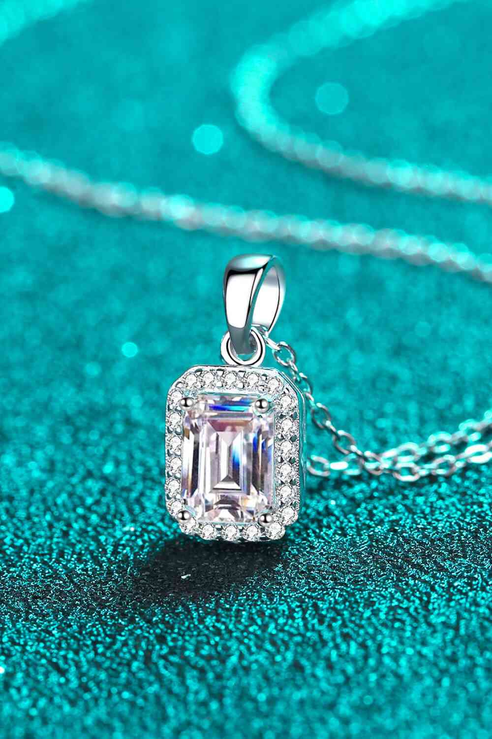 Square Moissanite Pendant Chain Necklace - lolaluxeshop